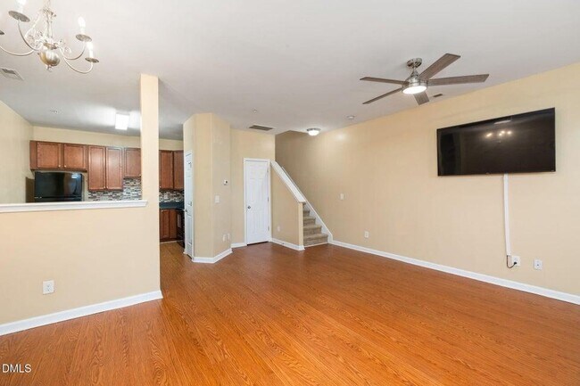 Photo - 401 Coalinga Lane