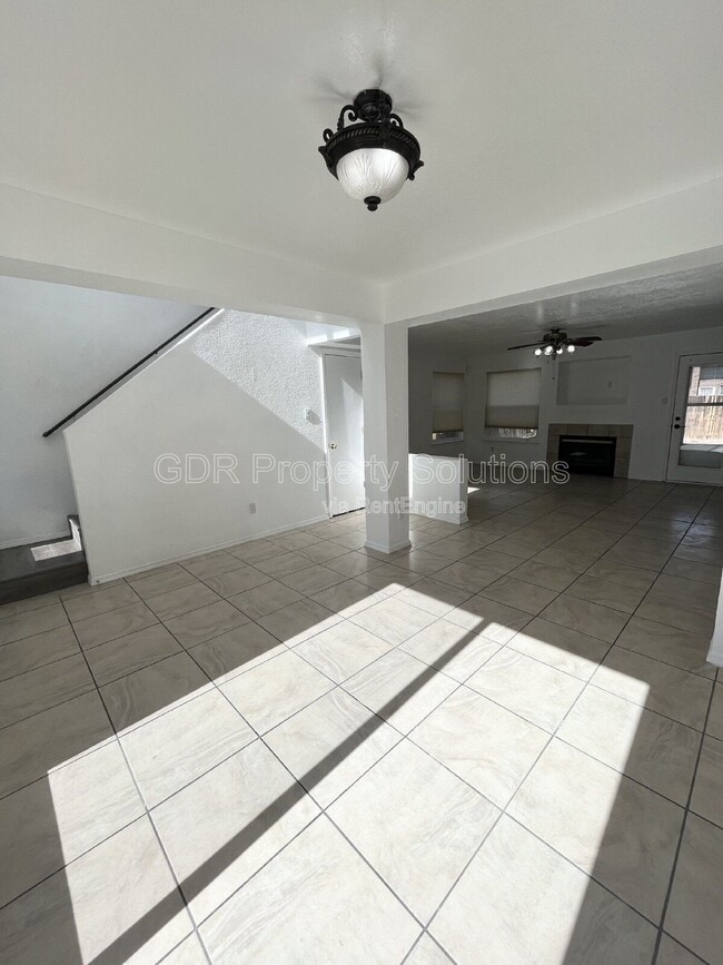 Photo - 8123 Waterbury Pl NW