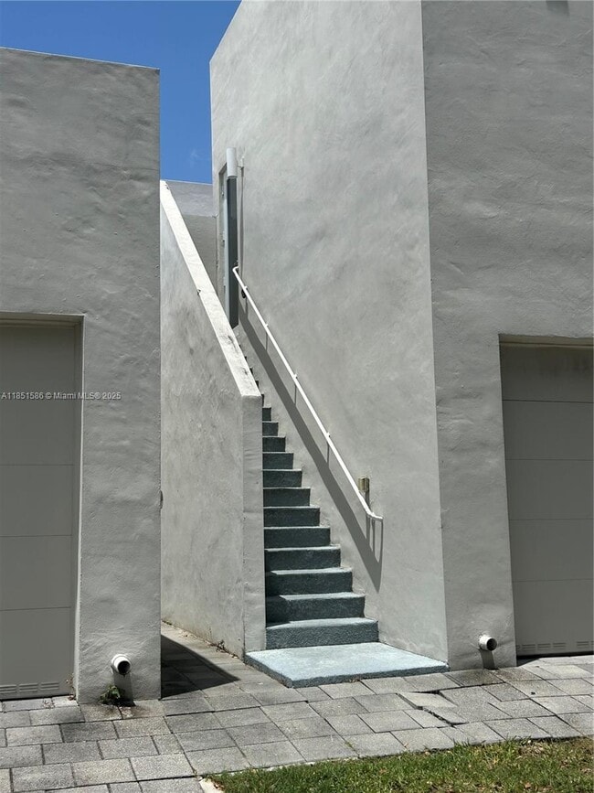 Photo - 10424 NW 63rd Terrace Apartment Unit 01