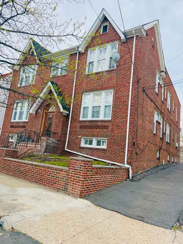 Photo - 13 Finlay Pl Apartment