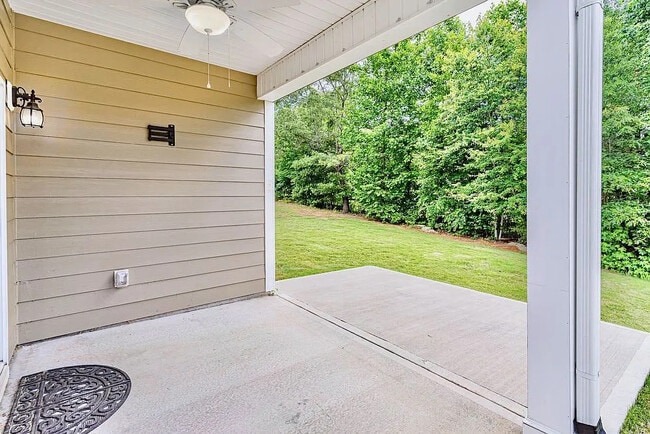 Photo - 245 Hartwood Lake Ln