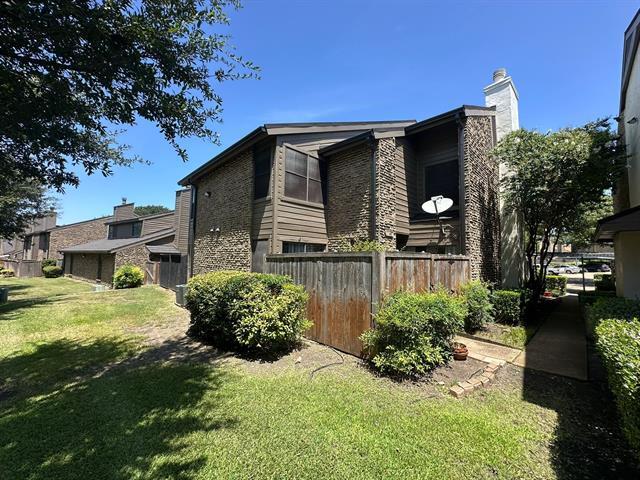 Building Photo - 333 Melrose Dr Unit 16C Rental