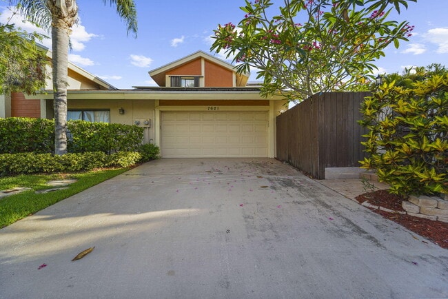 Photo - 7621 Sierra Terrace W