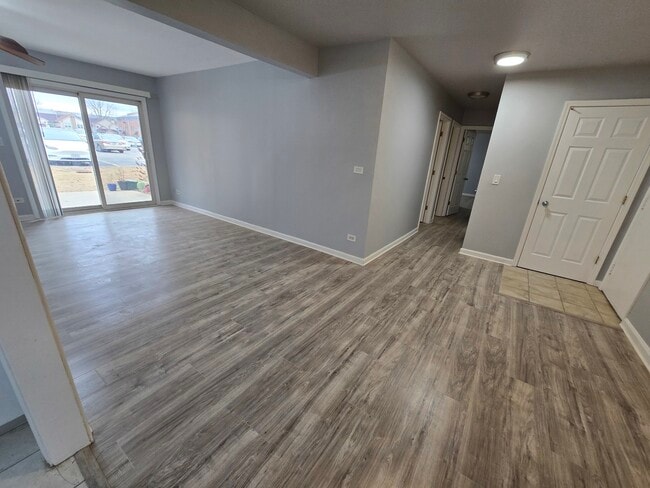 Photo - 10389 Dearlove Rd Unit 1I