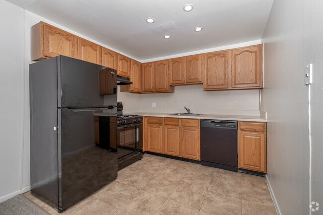 1BR, 1BA - 710SF - Kitchen
