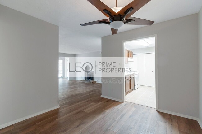 Photo - 1350 Brockett Pl