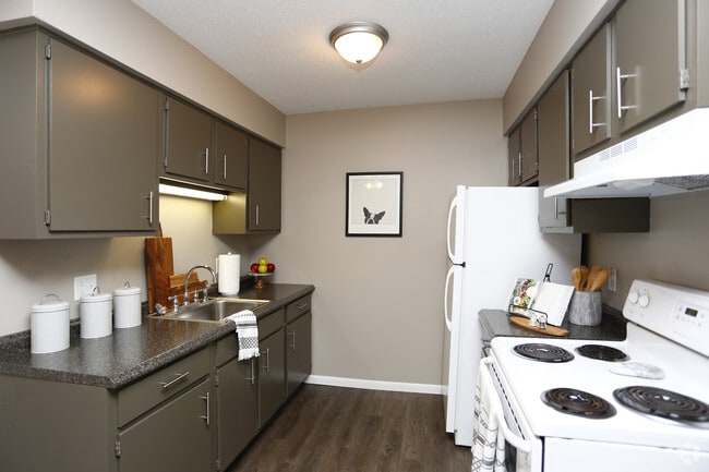 1 BR Executive - Modern