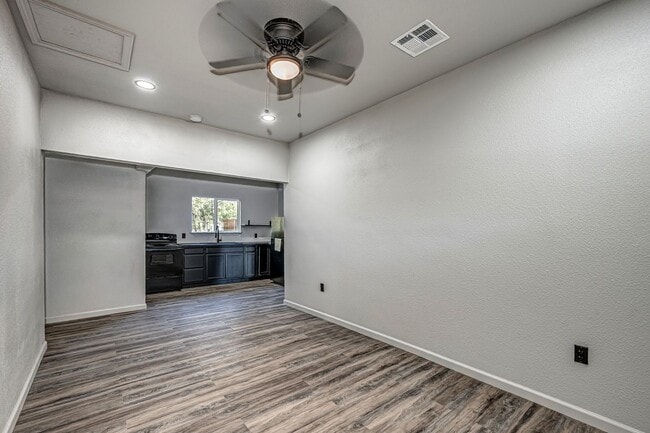 Photo - 731/735 8th Yellow Duplex Unit 731 8th NW Right