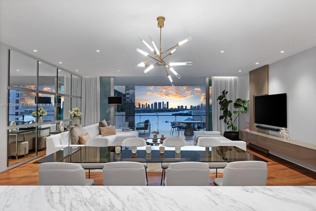 Photo - 1300 Monad Ter Condo Unit 10D