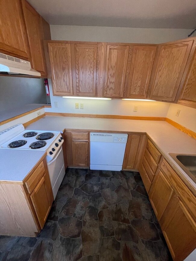 Photo - 1 BD, 1 BA Apartment Nestled Back on a Cul-de-Sac Unidad 4004 #3