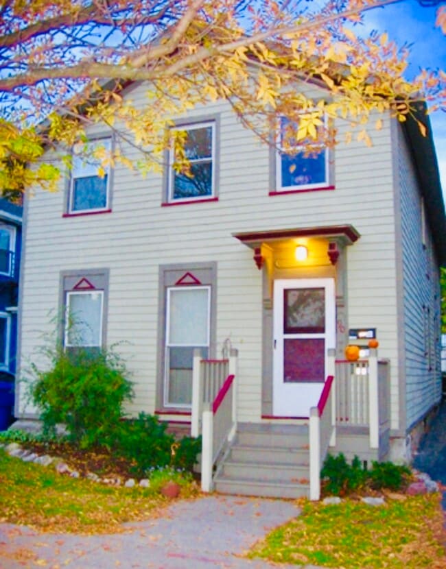 Photo - 90 Alexander St Unit 1
