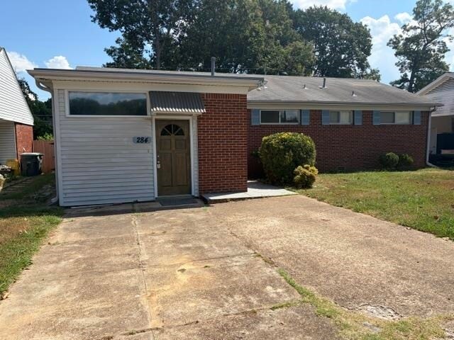 284 N Yates Rd