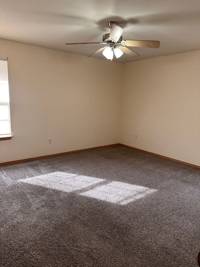 Photo - All brick SE Springfield home for lease