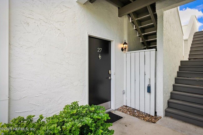 Photo - 27 Tifton Way S