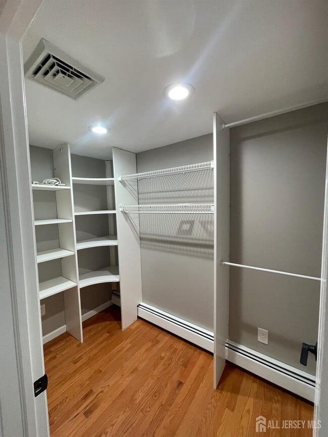Photo - 1072 Bordentown Ave