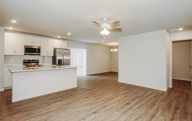 Photo - 9 Philmont Ln