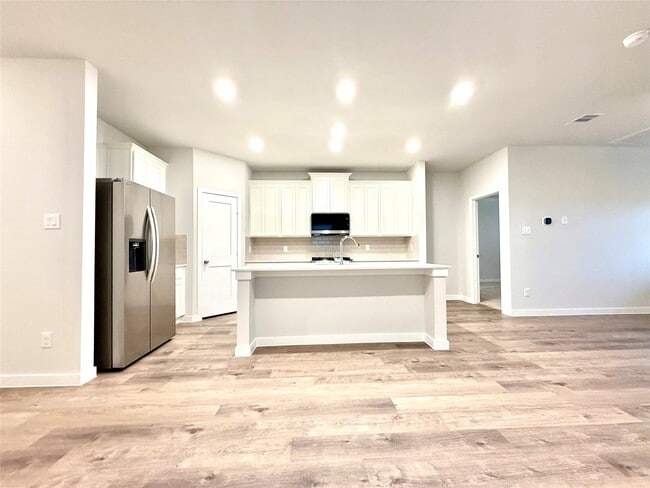 Photo - 4018 Ancient Honor Dr