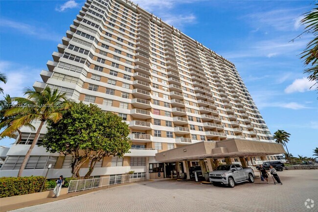 Building Photo - 1950 S Ocean Dr Unit LE Rental