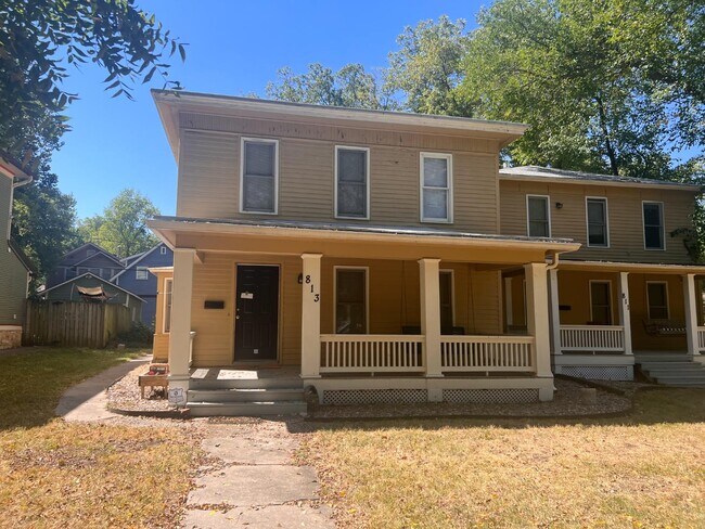 Photo - 813 Maine St