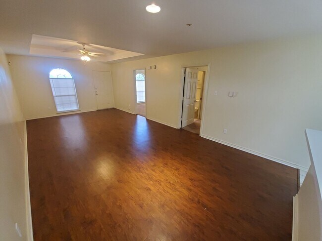 Photo - College Station - 3 bedroom / 2 Bath Duple...