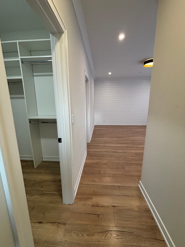 Photo - 6853 W Belmont Ave Unit 3