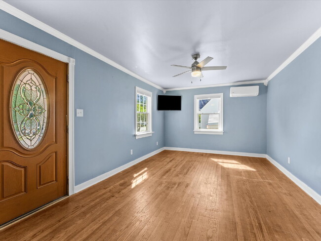 Photo - 7602 Woodman Rd