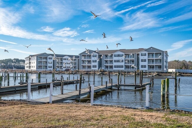 Waterfront living! Residences at Rehoboth Bay Condominio Unidad 210 ...