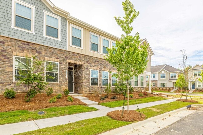Photo - 317 Planters Trace Ln