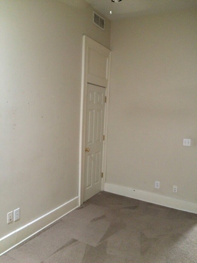 Photo - One Bedroom Apartment in Downtown Lafayette Unit 1003 #4