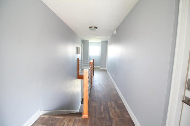 Photo - 6000 Metcalf Ln