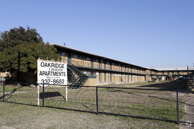 Photo - Oakridge Apartments