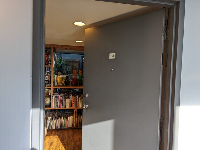 Photo - 2650 W Belden Ave Condo Unit 305