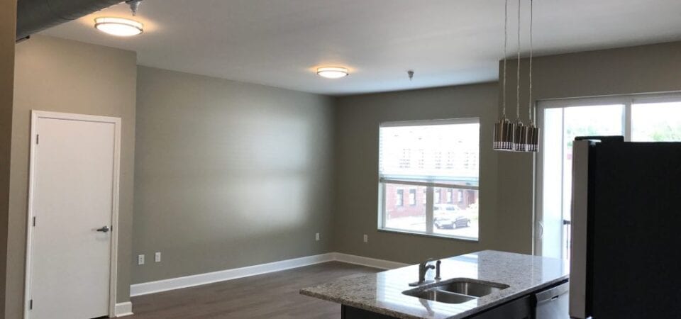 Photo - 12 E Carpenter St