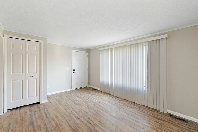 Photo - 39471 Jefferson Ave Unit 2
