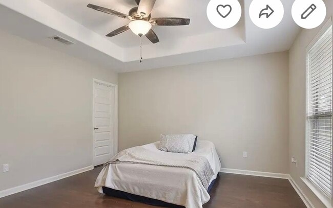 Photo - 784 Huey Andrew Ave