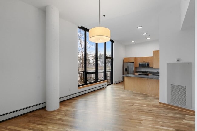 Photo - 1240 S 2nd St