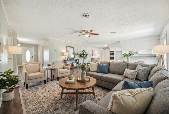 Photo - 111 Chadwick Rd