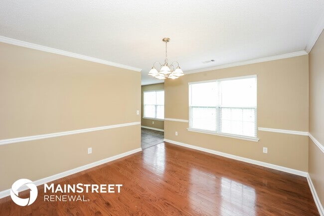 Photo - 1931 Simmons Ln