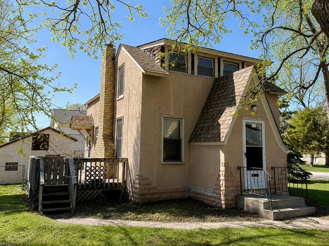Photo - Charming 2BR/2.5 BA Anoka Home Available 8/1! Walk to Downtown