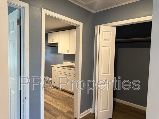 Photo - 1412 Cedar Ave