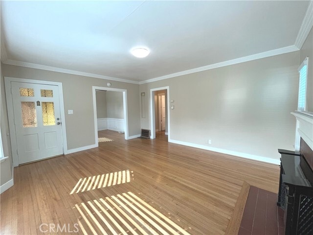 Photo - 215 E Scott St