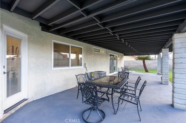 Photo - 1182 N Elmwood Ave