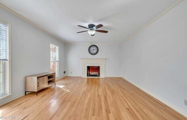 Photo - 780 Captain Kell Dr