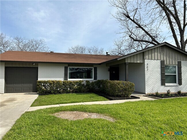 Photo - 362 Lockener Ave