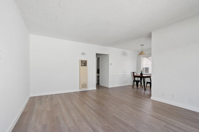 Photo - 11615 Darlington Ave Unidad 10