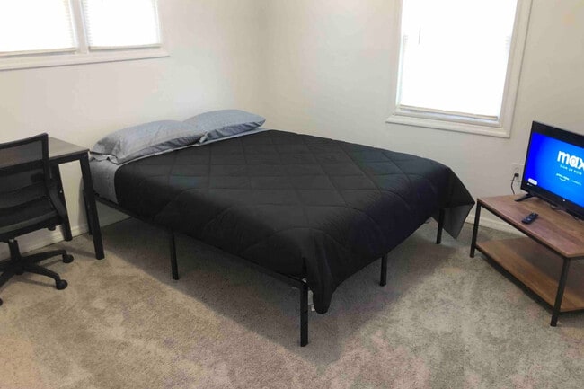 Photo - 412 Roanoke St Unidad SI ID1076586P