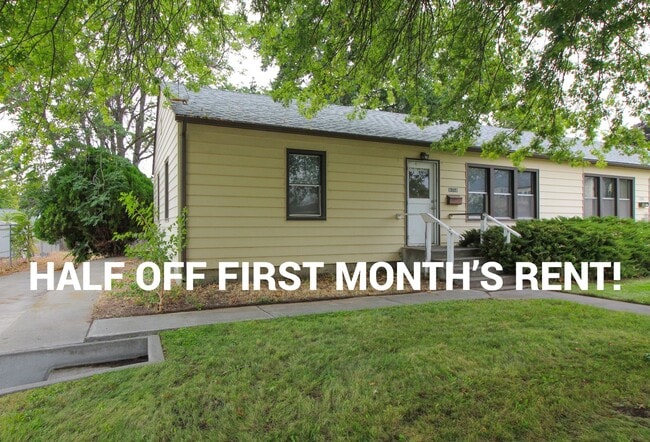 Building Photo - RENT SPECIAL: 2 Bed/1 Bath Duplex in Central Richland