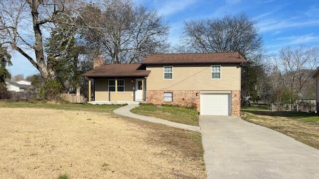 Photo - 115 N Valley Dr NW