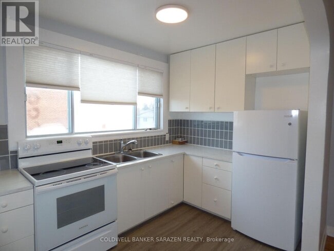 Photo - 683 Irene Crescent