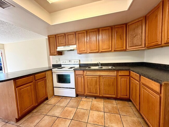 Photo - 411 55th St Unit 411